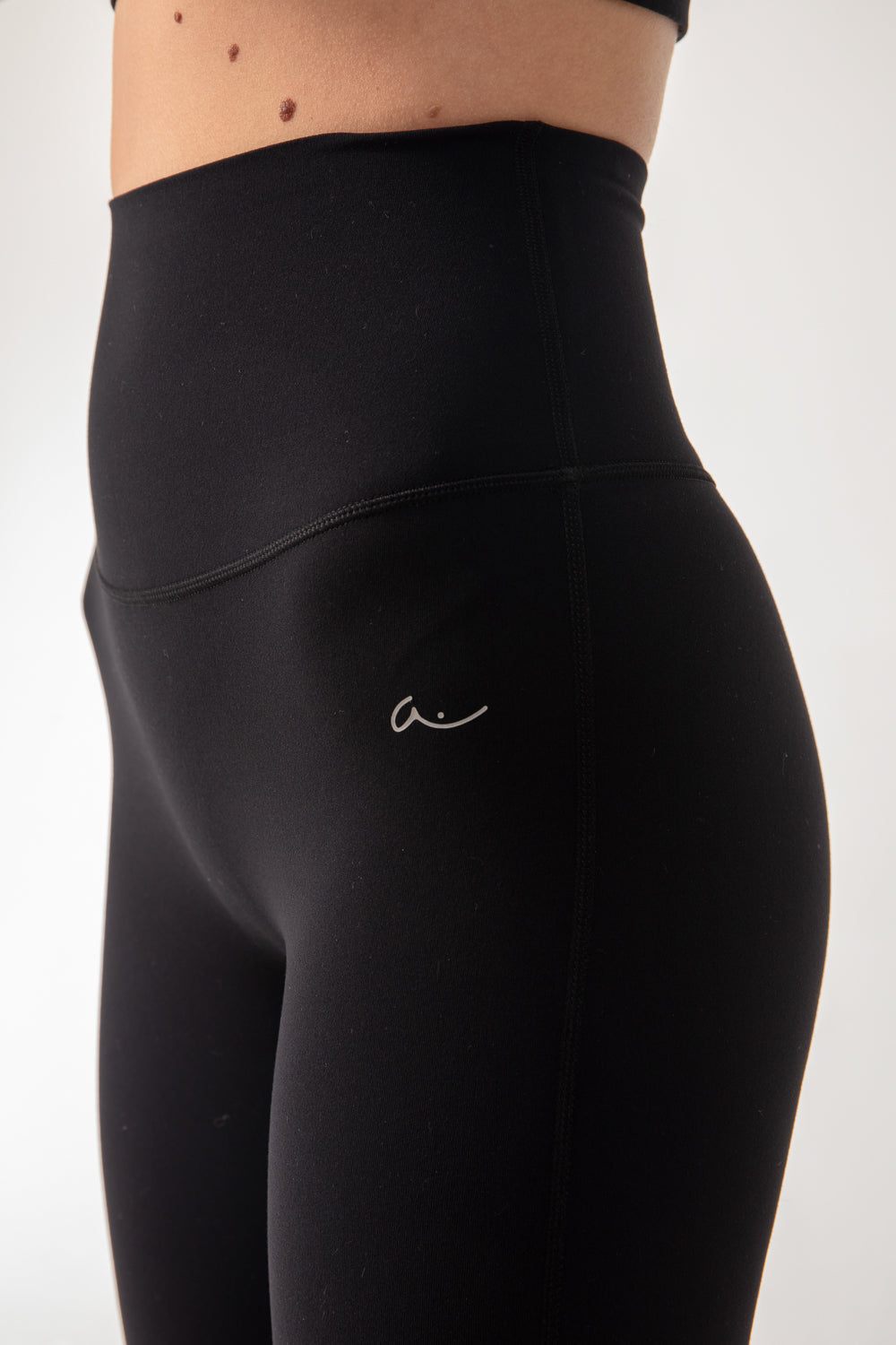 AURA Leggings - Black