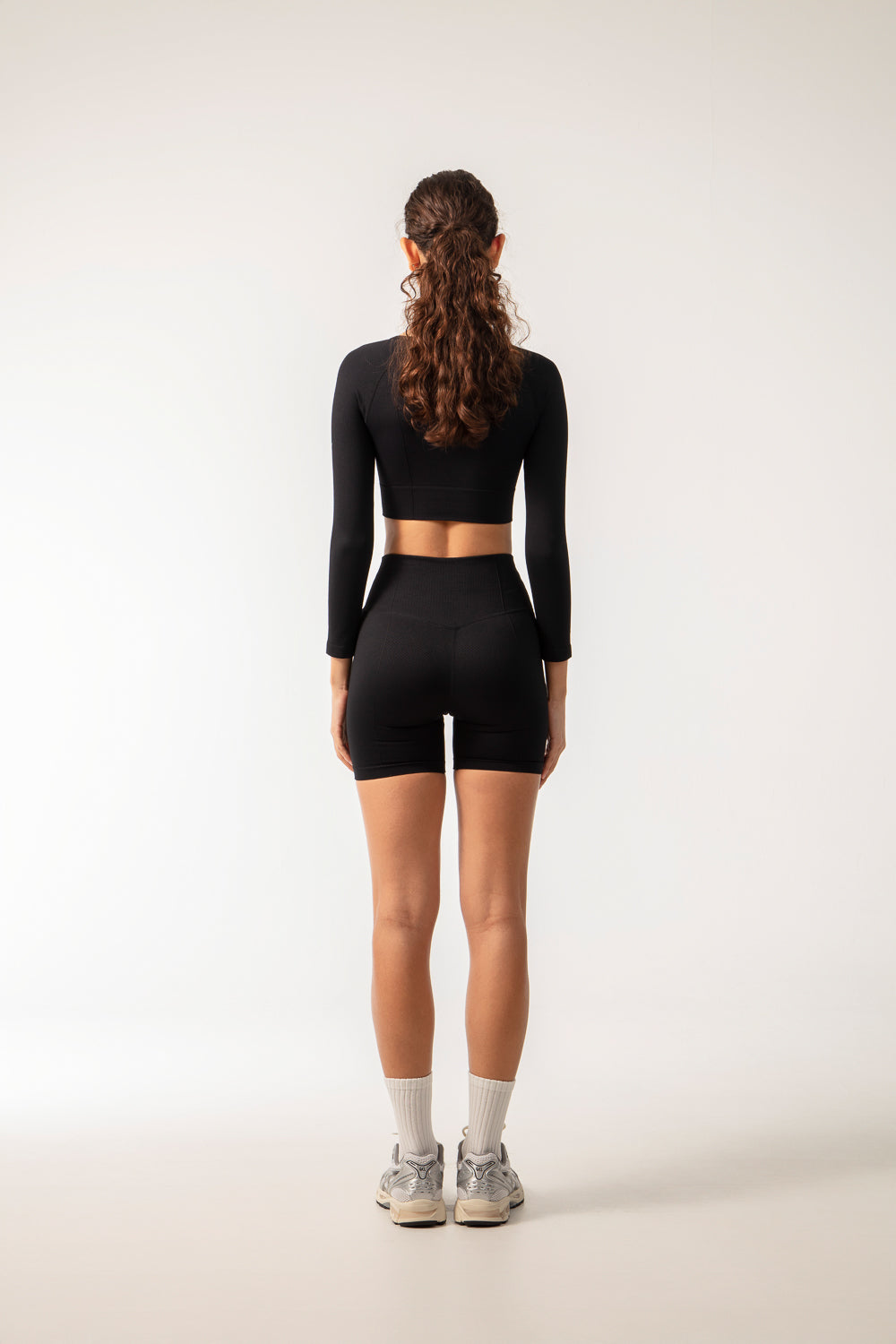 TERRA Shorts - Black