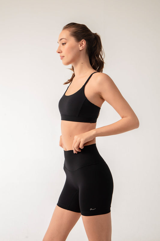 AURA Shorts - Black