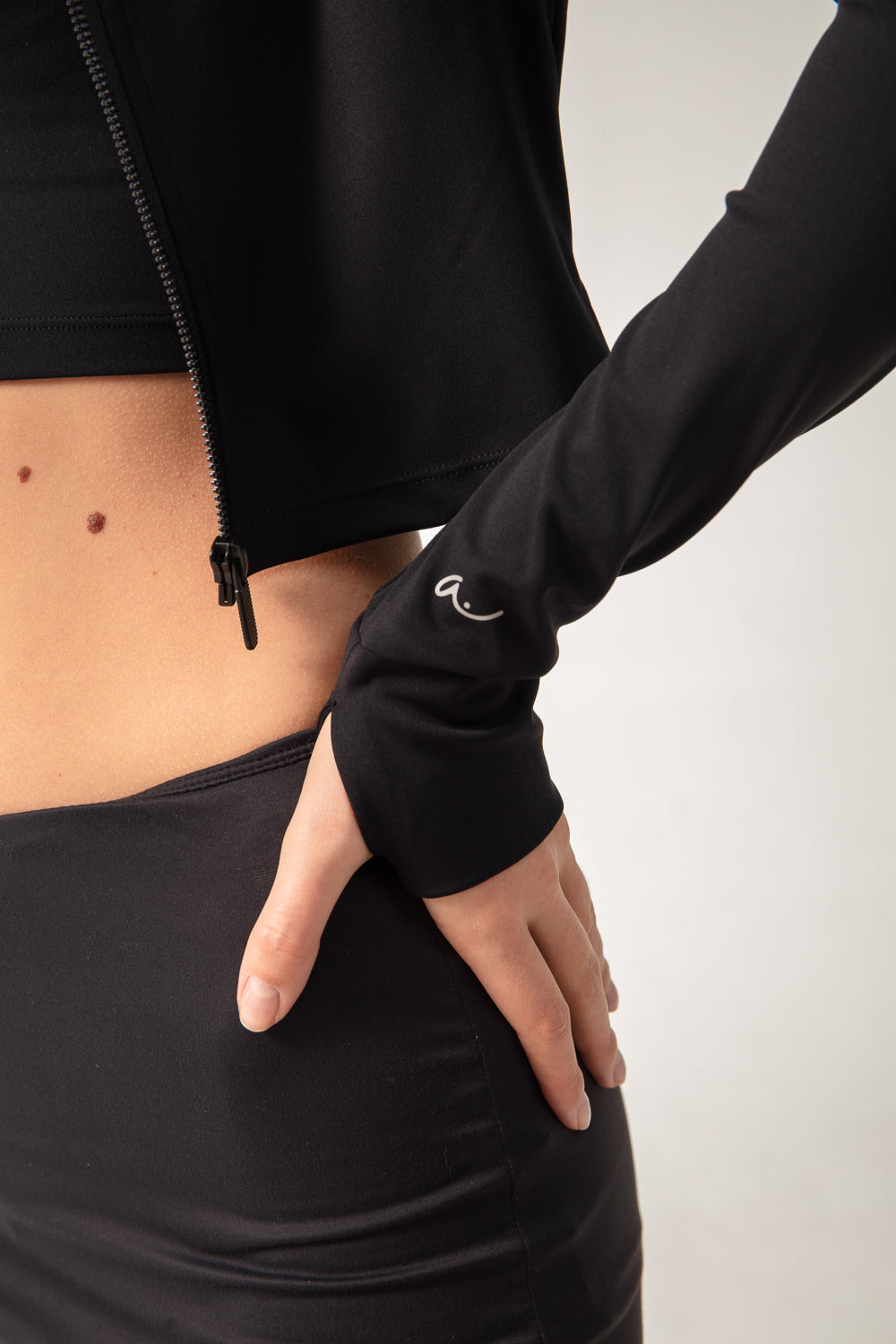 AURA Jacket - Black